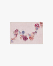 Clara — Halı, Soft Gül, AREA, beyaz zemin, 2x3