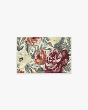 Camellia — Halı, Floral Currant Kırmızı, AREA, beyaz zemin, 2x3