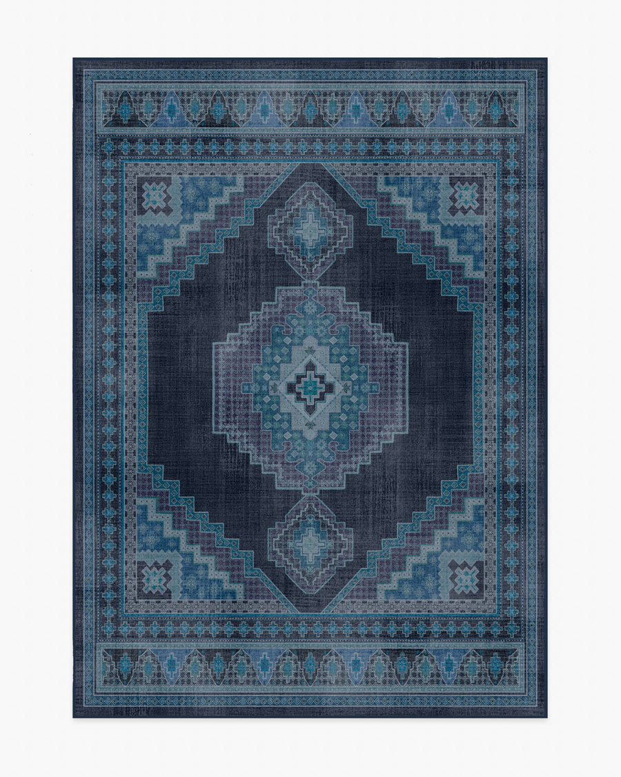 Rayne — Halı, Gece Mavisi, AREA, beyaz zemin, 5x7